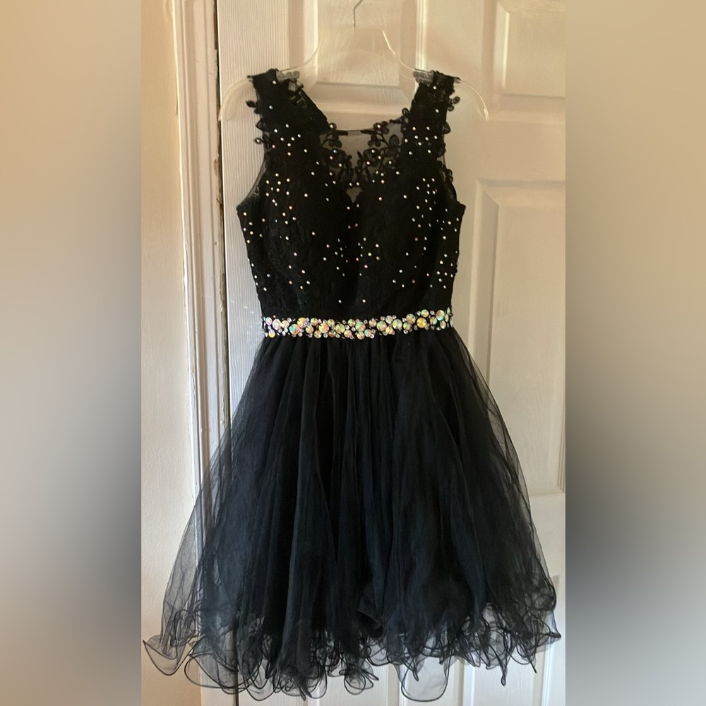 Elegant Black Prom/Formal/Pageant/Quinceañera Dress
